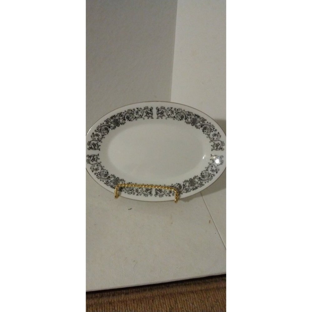 Ekco China CORSAIR 8"x6" oval platter Black/White